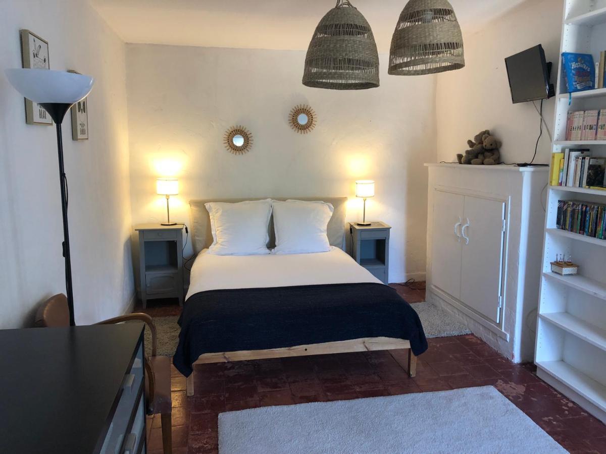 Suite En Chambre D'Hotes La Vigenna Les Ormes  Εξωτερικό φωτογραφία